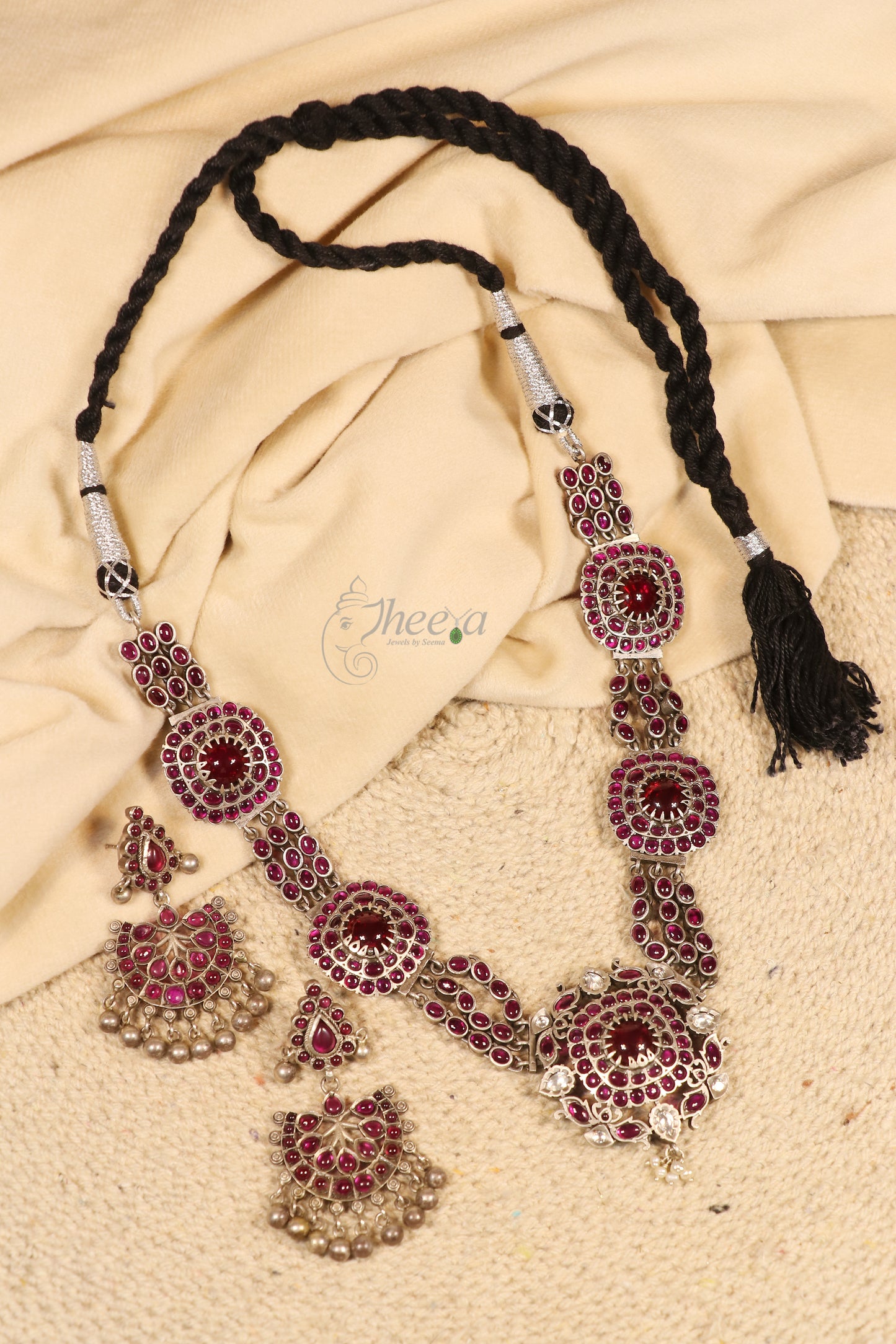 Saadagi Square Pendant Temple jewelry