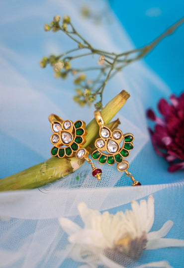 Green and white with red drop bugadi