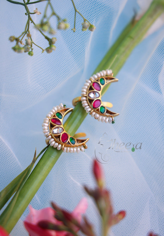 Multi color half moon bugadi