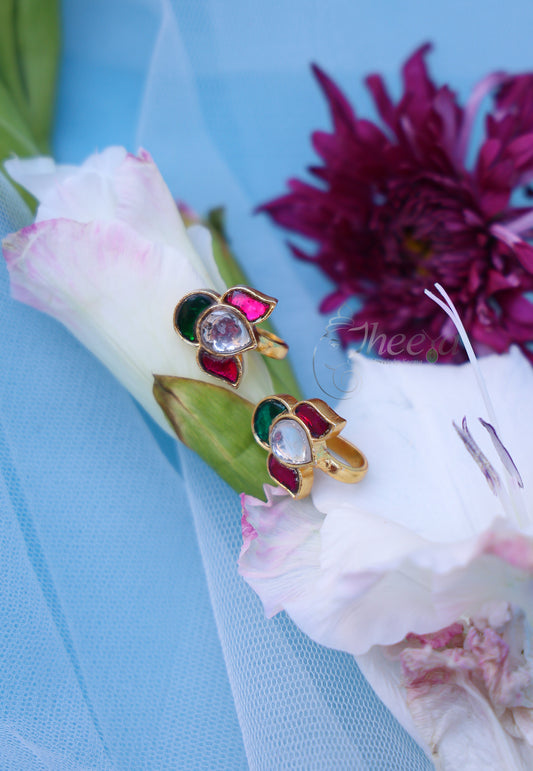 white center lotus bugadi