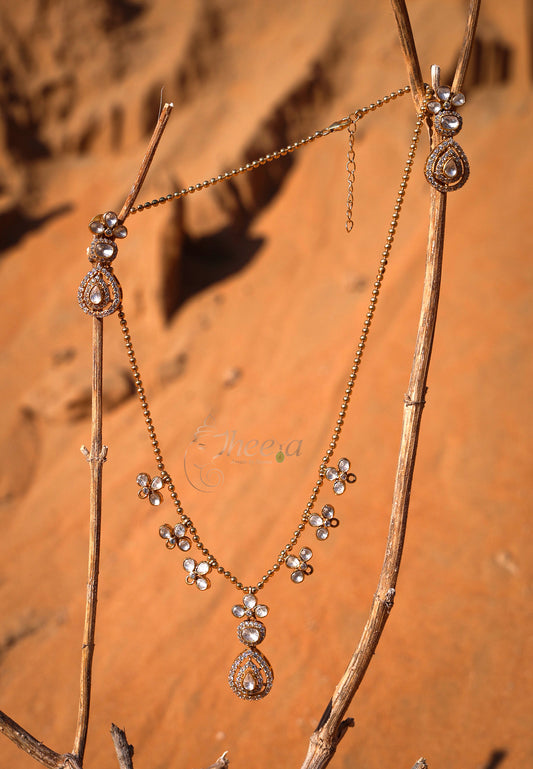 Simple floral mossanaite necklace set withchain