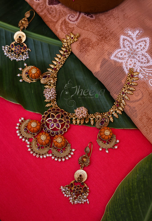 Sringaar Vintage Coral Necklace Set