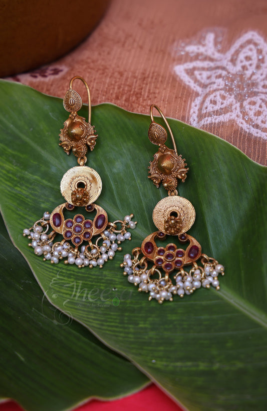 Sringaar Vintage Coral earrings