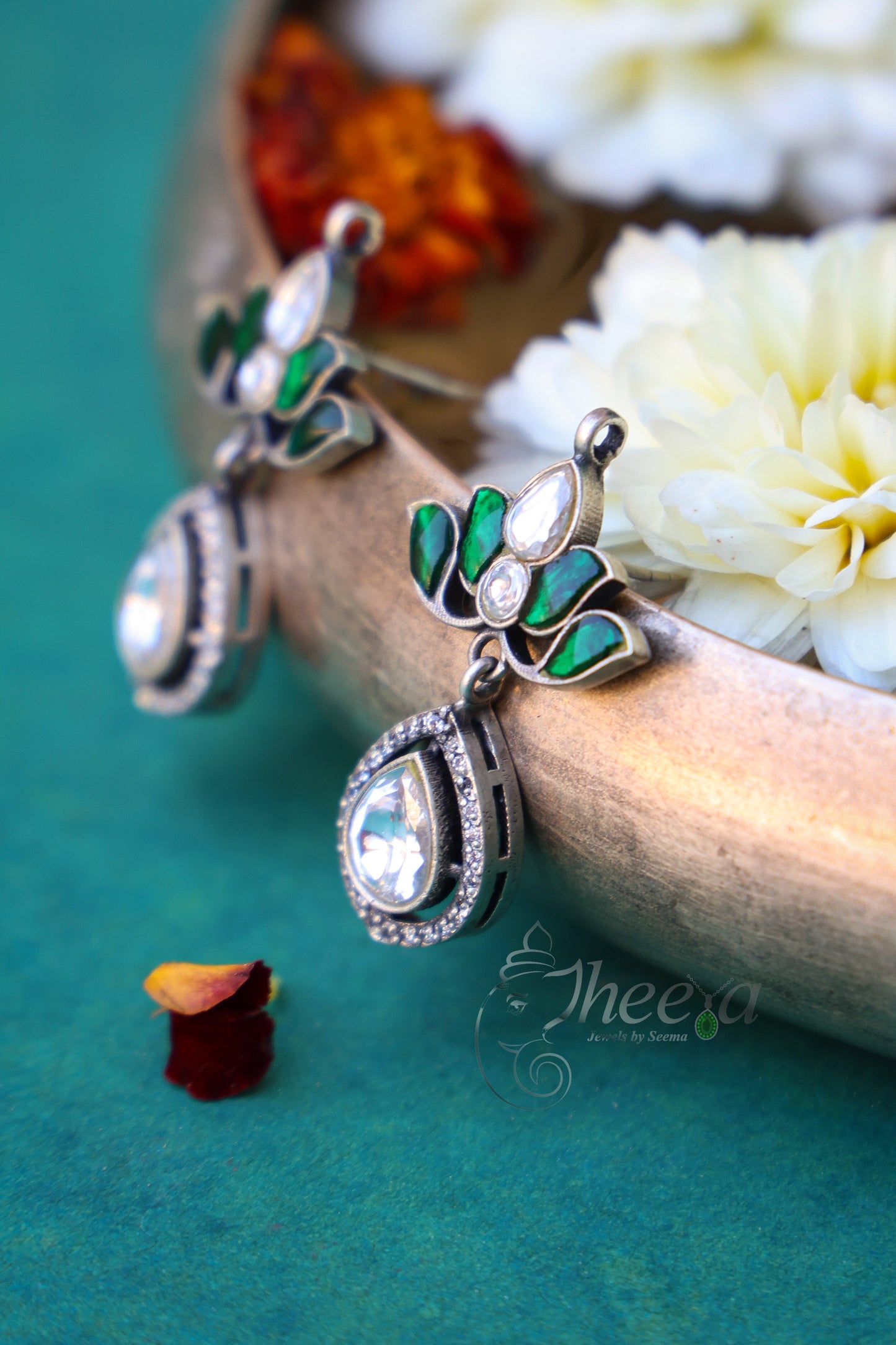 Green lotus kundan earrings