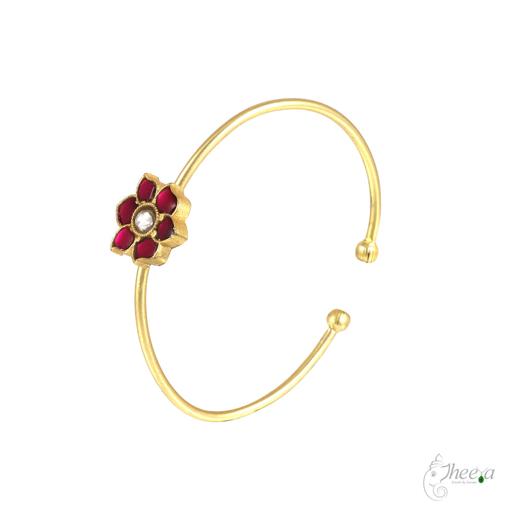 Bracelet with Red and White kundan Flower image 1