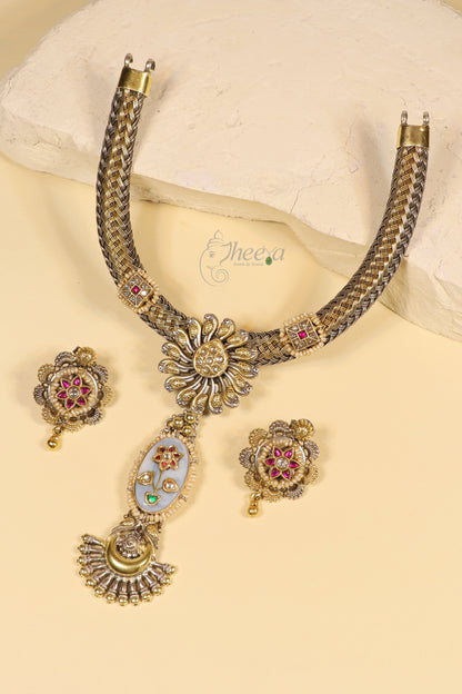 Hasli with weave basket design