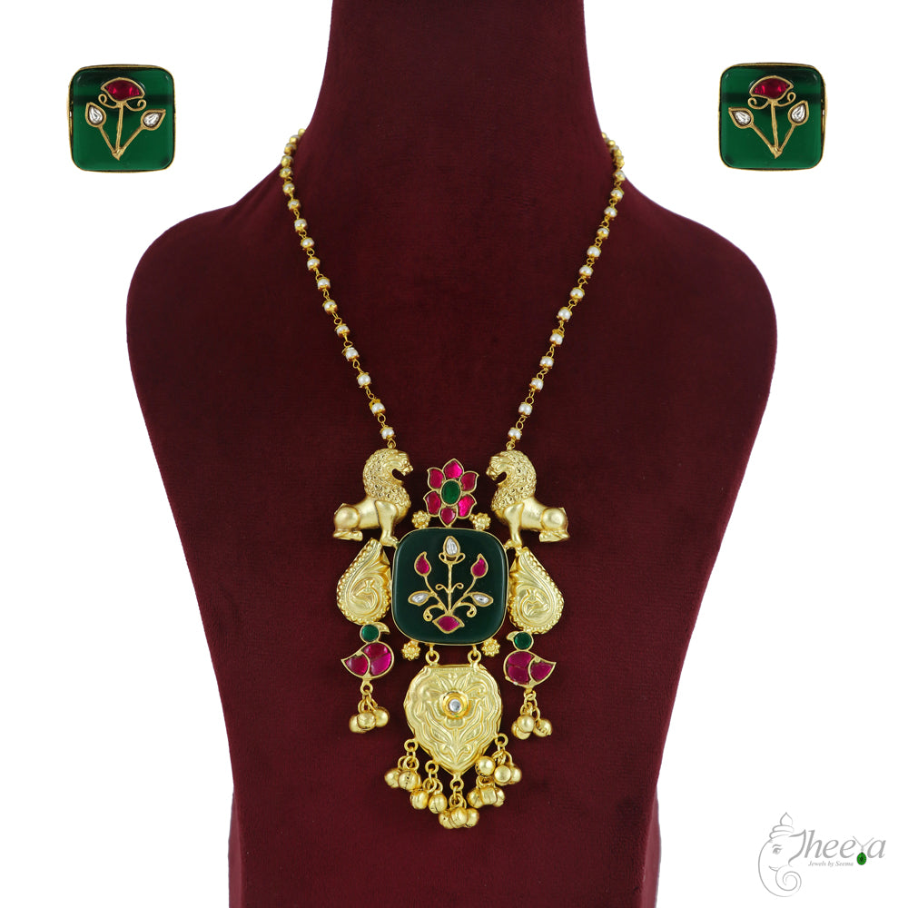 Royal Pendant Set image 2