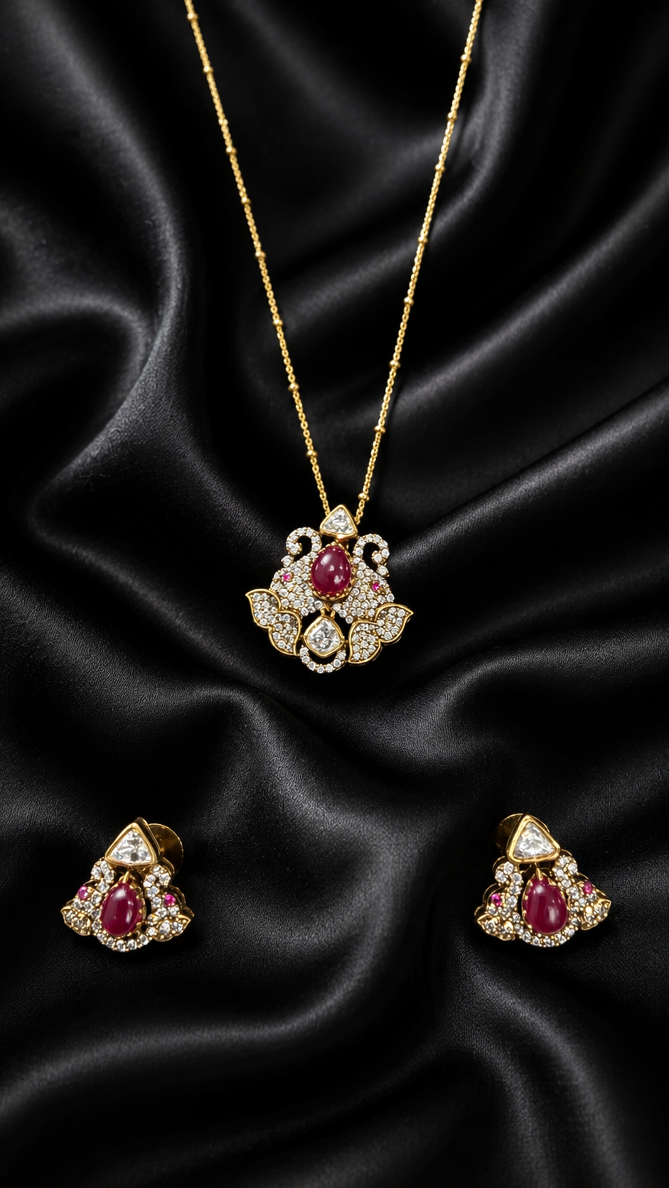 Mahal Red Stone Moissanite Pendant Set