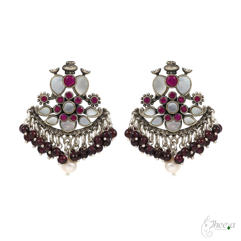 Mother of Pearls with Pink Kundan Earrings image 1