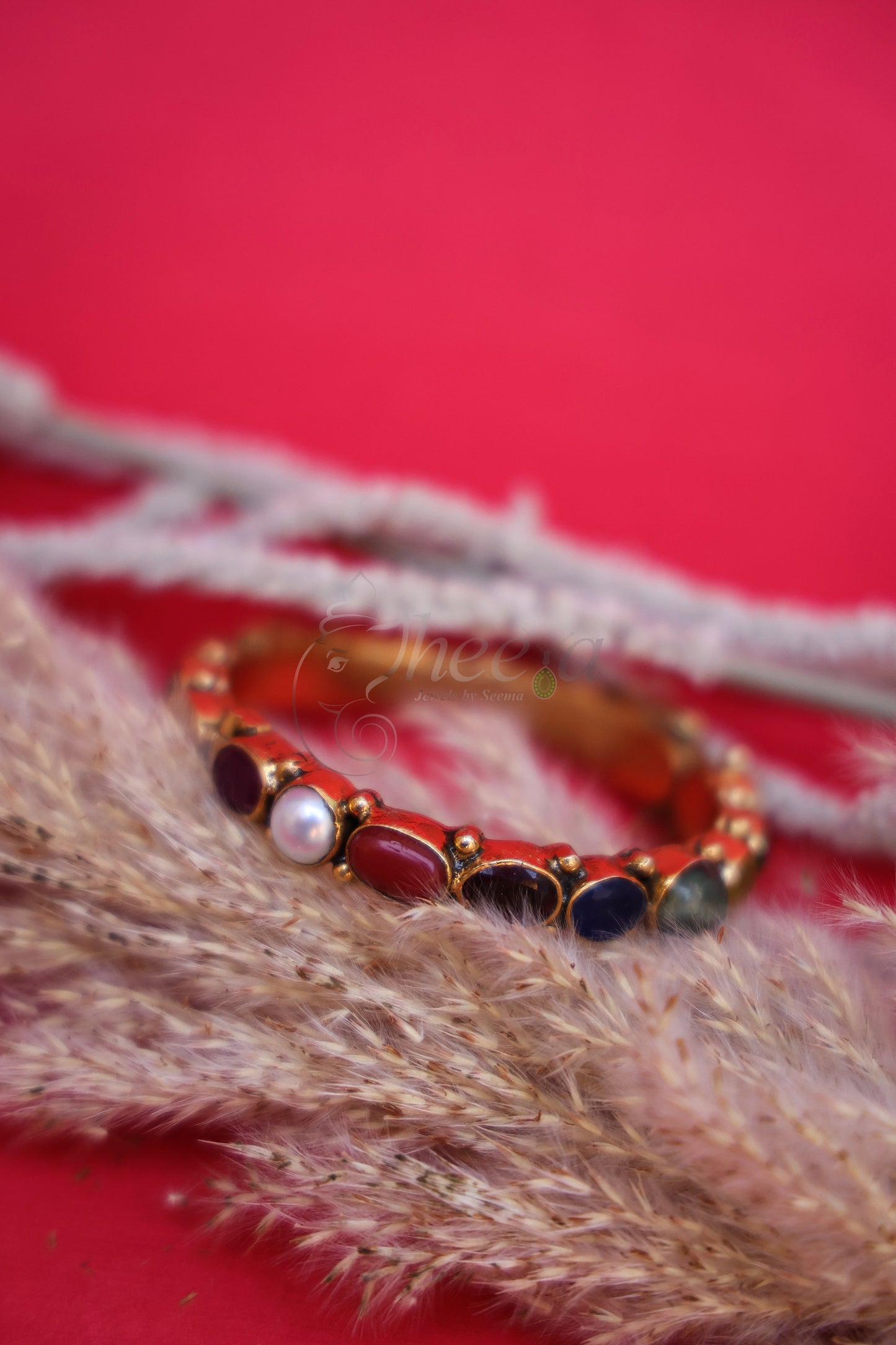 Riwaayat Navratan Bangles