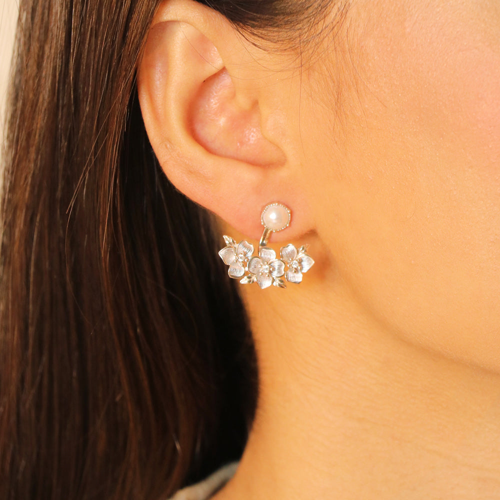 Pearl With Flower Drop image 0