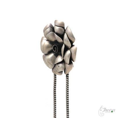 White Petal Globe Double Tong Hair Pin image 3
