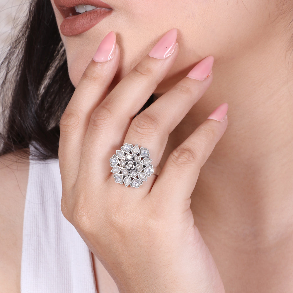 White Kundan Ring image 0