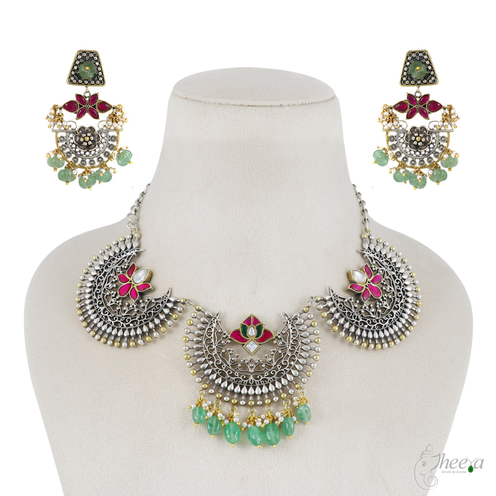 Fusion Filigree Necklace with Kundans image 3