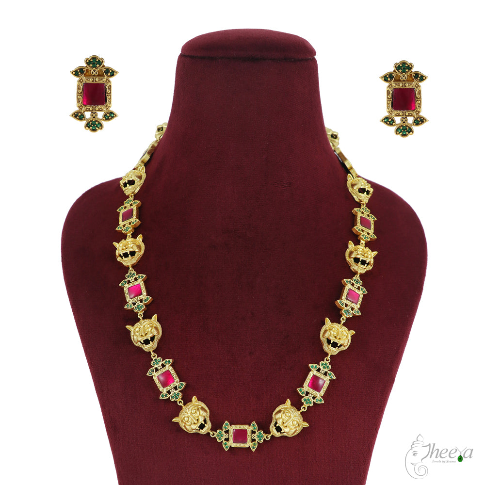 Panther with Kundan Necklace Set image 3