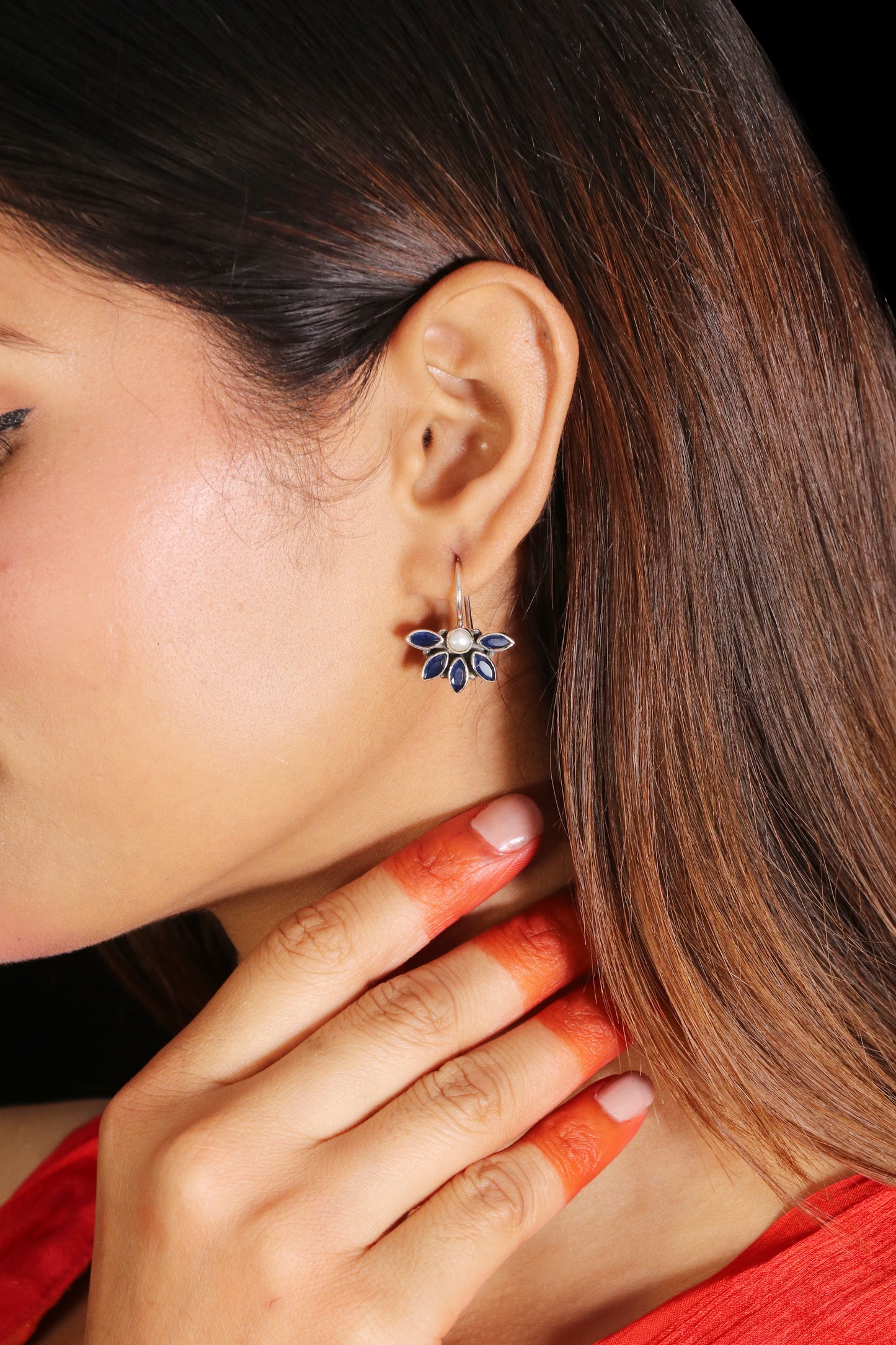 Saadagi Blue half flower image 1