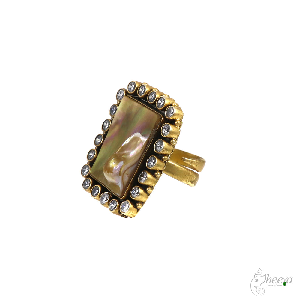 Mother of Pearl Ring image 2
