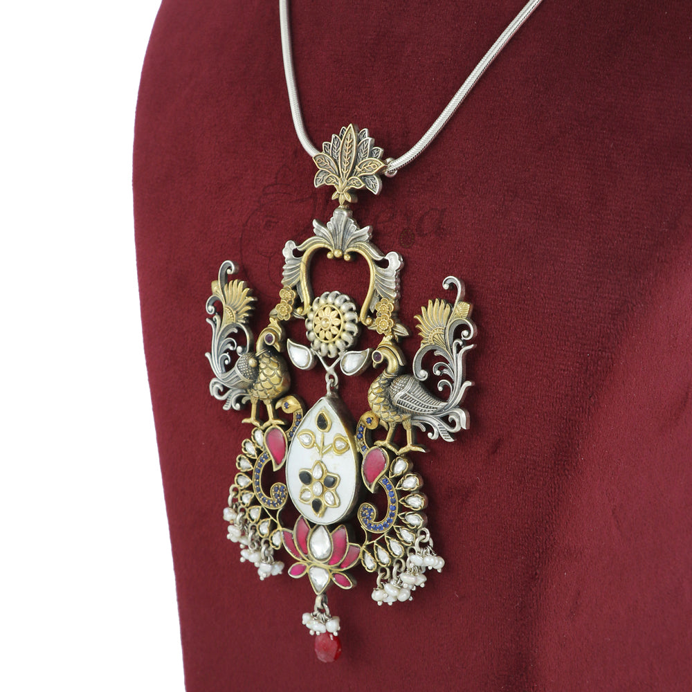 Mother of Pearl Pendant with Judao Kundan image 1
