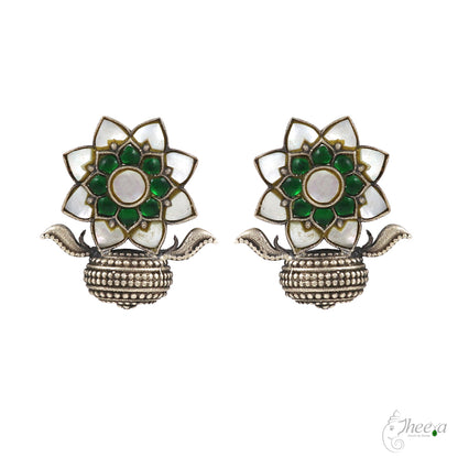 Mother of Pearls with Green Kundan Studs image 1