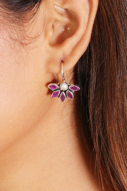 Saadagi Red Half Flower earring image 0