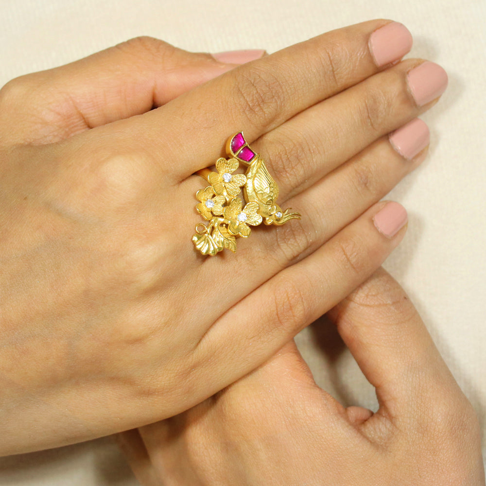 Parrot with Flower Ring image 0