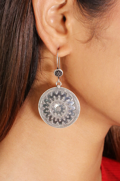 Saadagi Round hanging earrings image 0