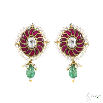 Green Bead Choker With Kundan Pendant image 1