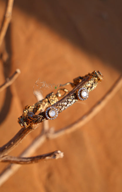 Round white moissnaite with chain bracelet