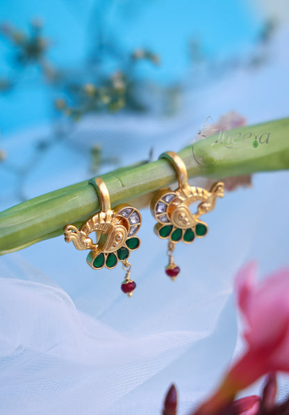 Green stone peacock with red bead bugadi