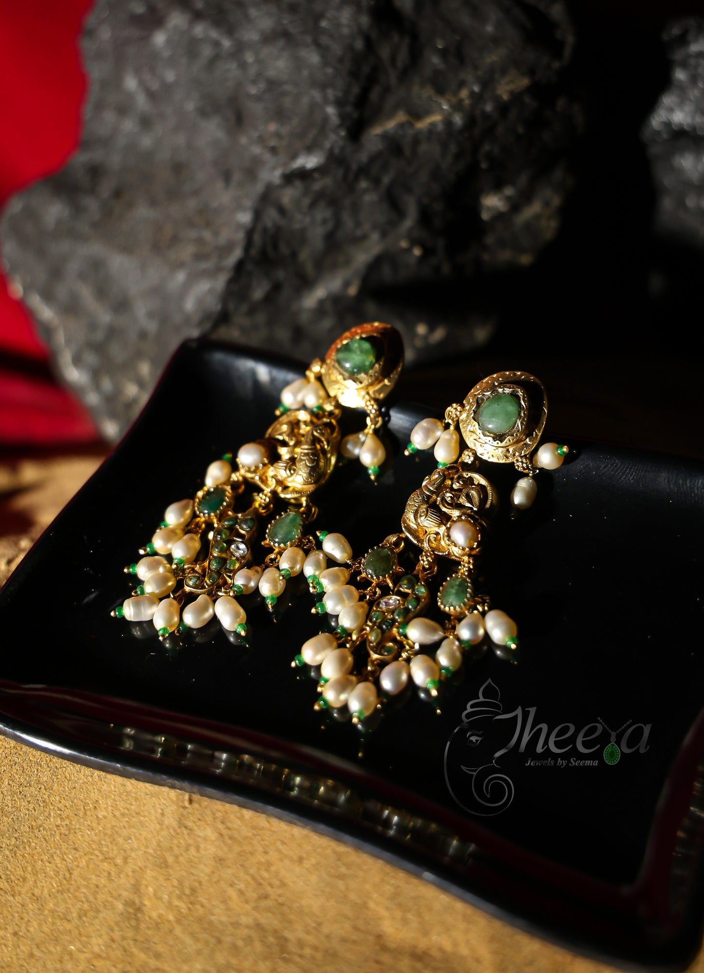 Green stud jadao kundan with pearls