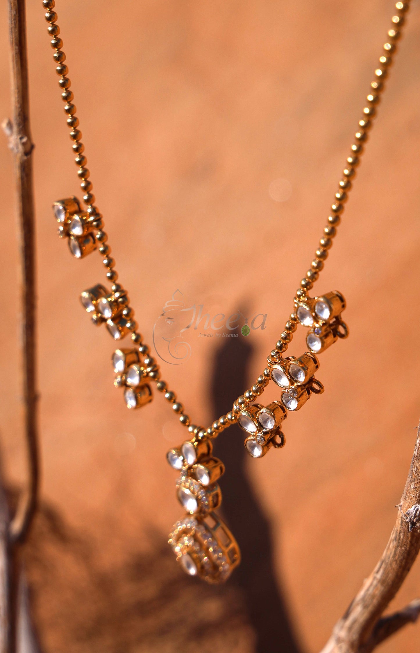 Simple floral mossanaite necklace set withchain