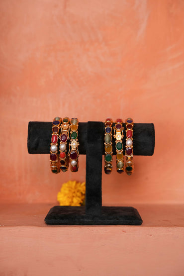 Riwaayat Navratan Bangles