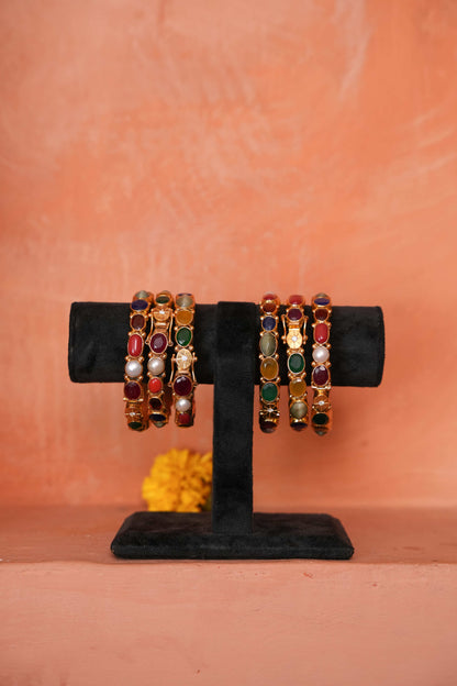 Riwaayat Navratan Bangles