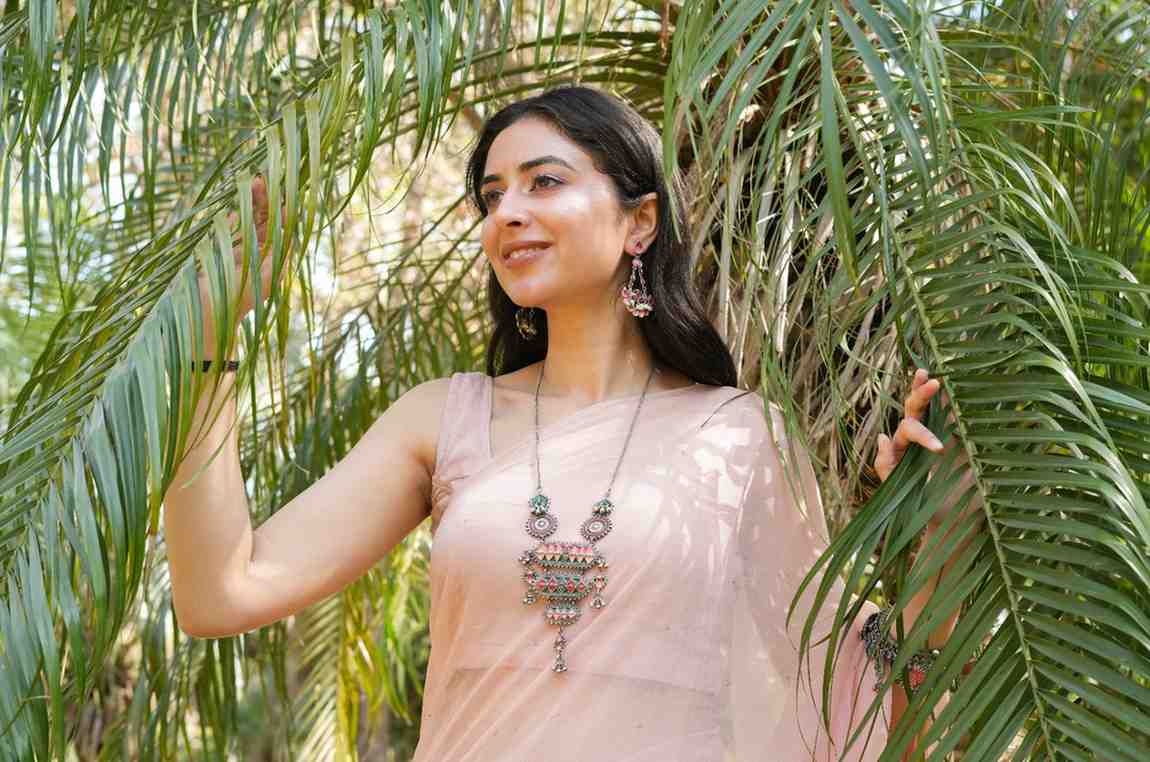 Vanya Long Red, green n Peach Necklace