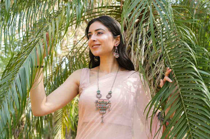 Vanya Long Red, green n Peach Necklace