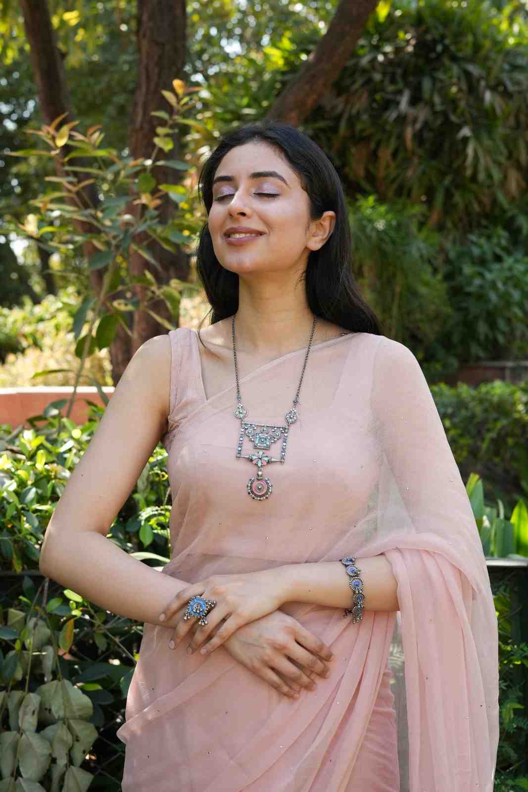 Vanya Mint n Peach Necklace