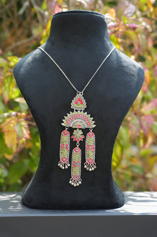 Vanya Red and Green Necklace