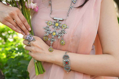Vanya Big Yellow Necklace