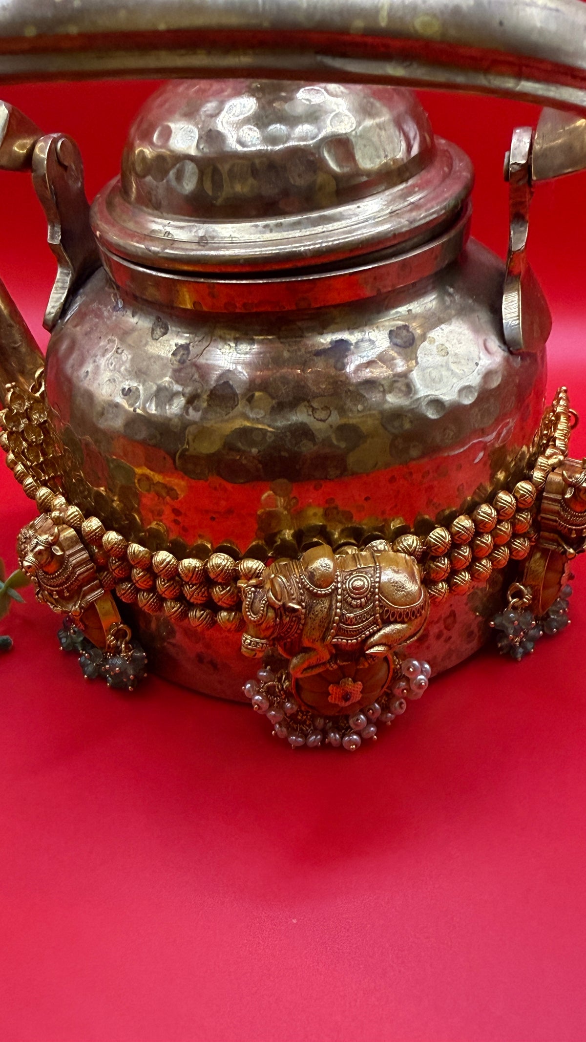 nandi-coral-pure-silver-choker-antique-gold.jpg