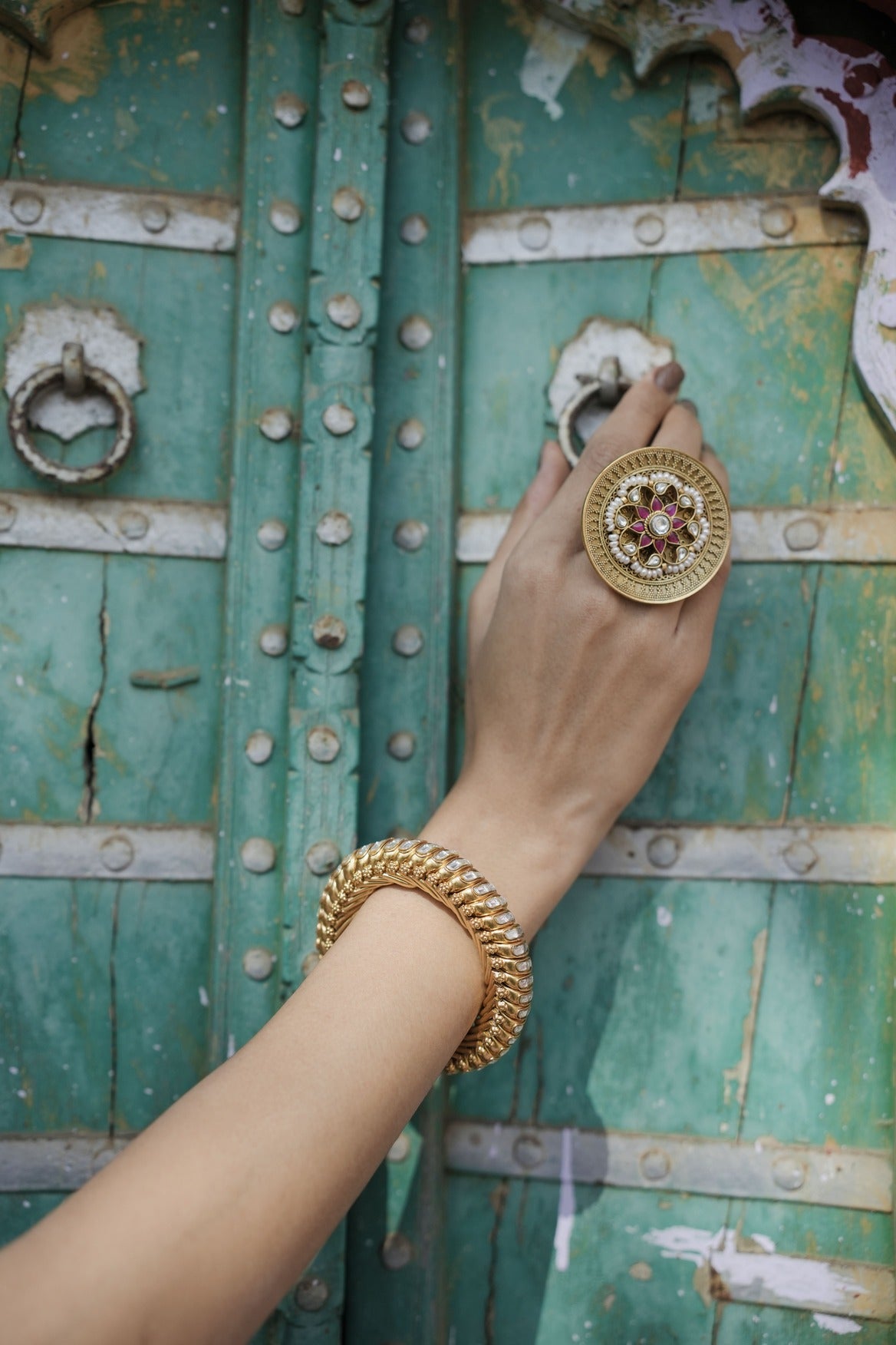 Sutlada Bangle with Moissnaite