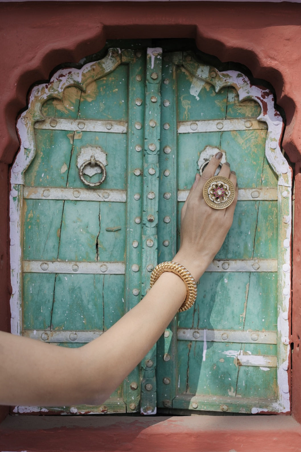 Sutlada Bangle with Moissnaite
