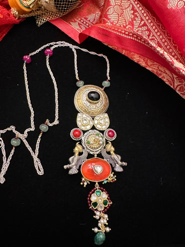 Maharaja pendant with kundans