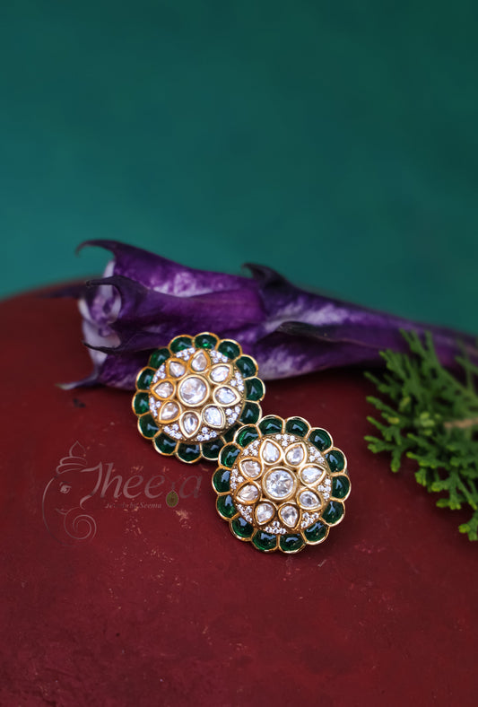 Riwaayat Green kundan with white flower stud