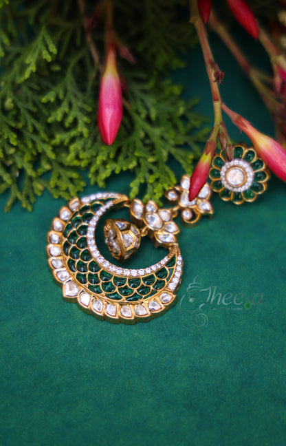 Riwaayat green polki danglers
