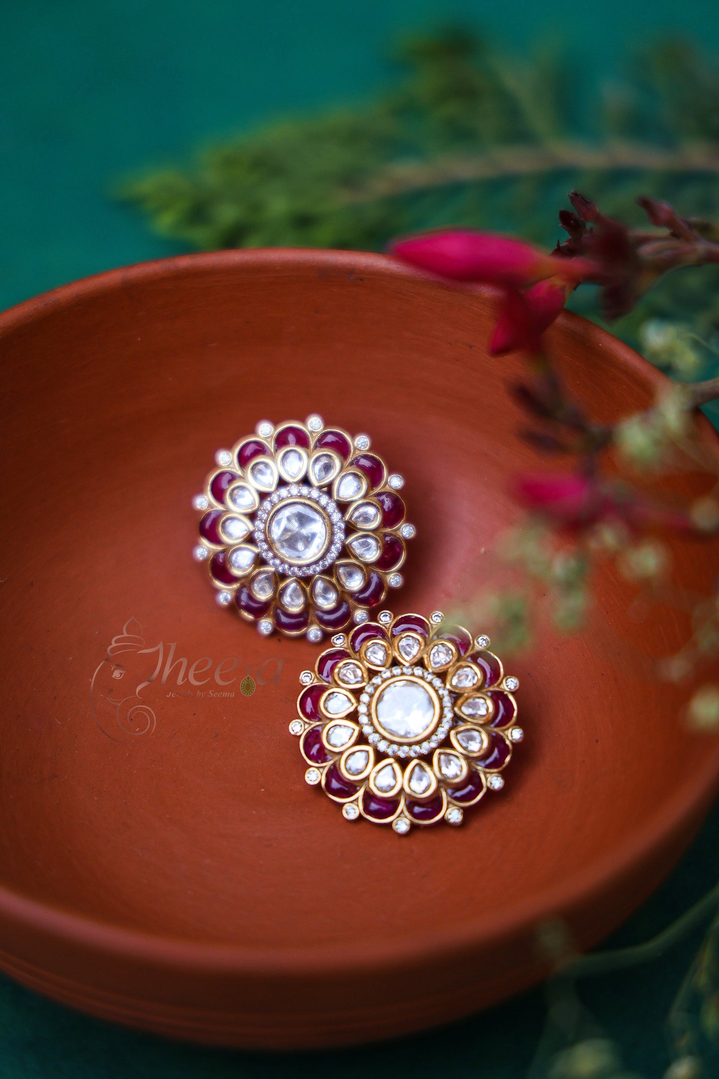 Riwaayat big Red Polki studs