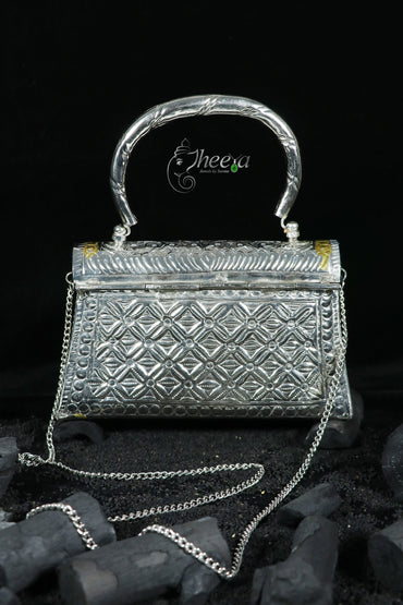 Multi color kundan with pearl piroyi