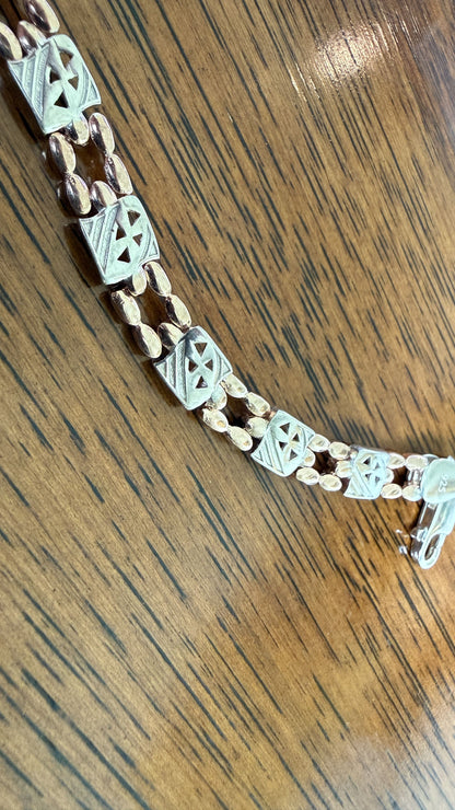 Detail shot of the bracelet craftsmanship