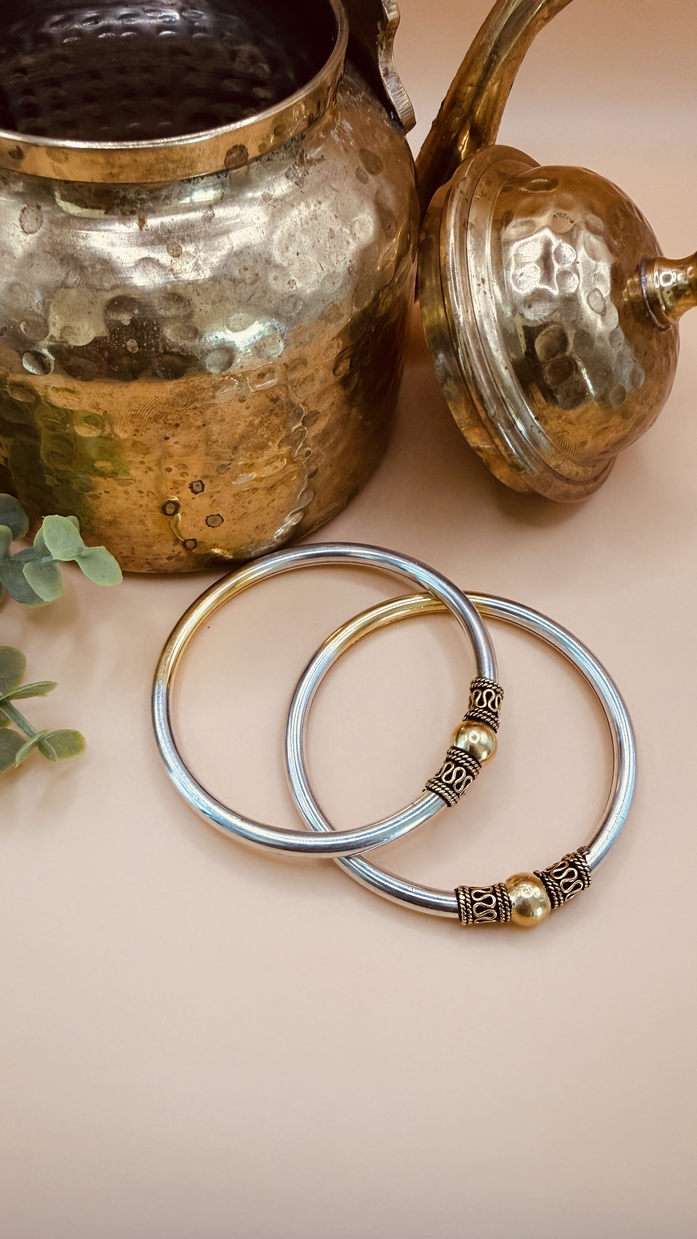 dual-tone-silver-valayal-bangles-pair-size-2-4.jpg