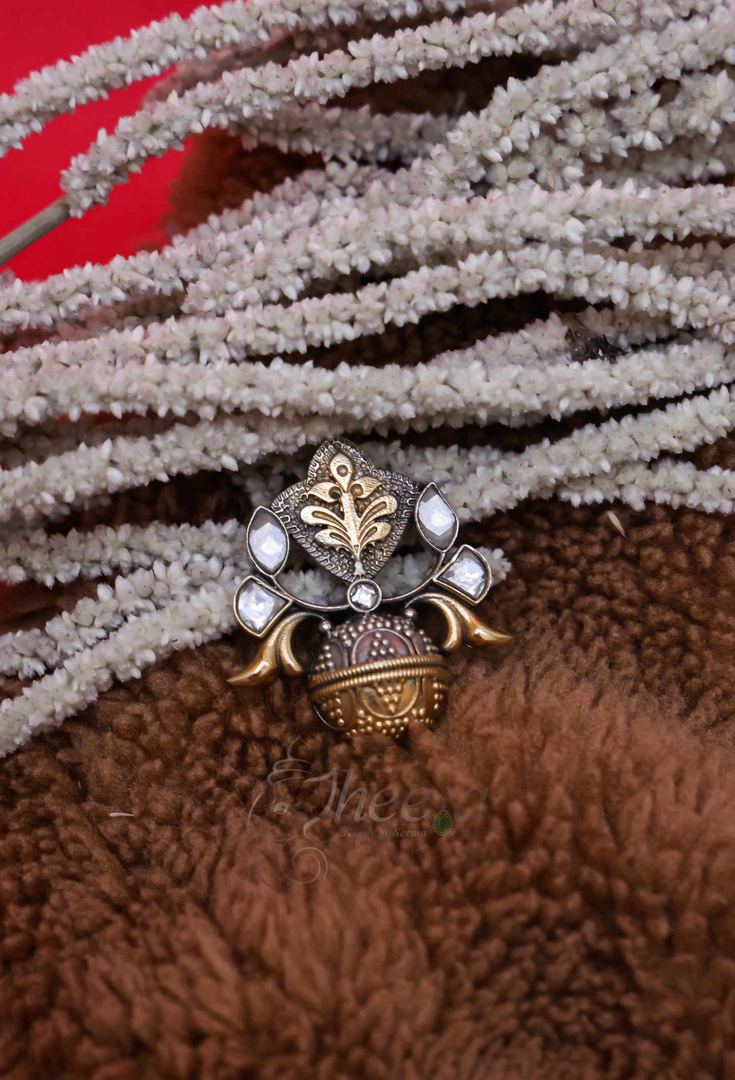 Dual tone white Kundan