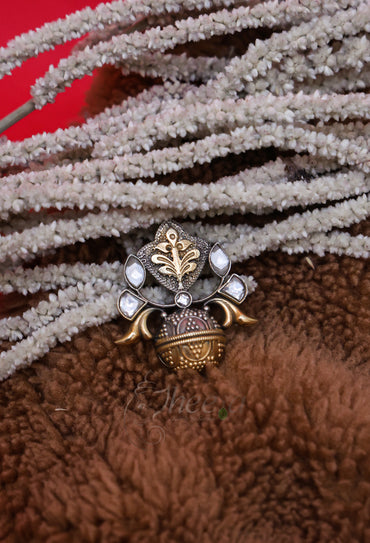 Dual tone white Kundan